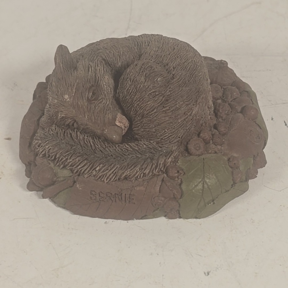CAIRN STUDIO‎ Tim Wolfe Figurine BERNIE Baby Squirrel ITEM #9004 Retired